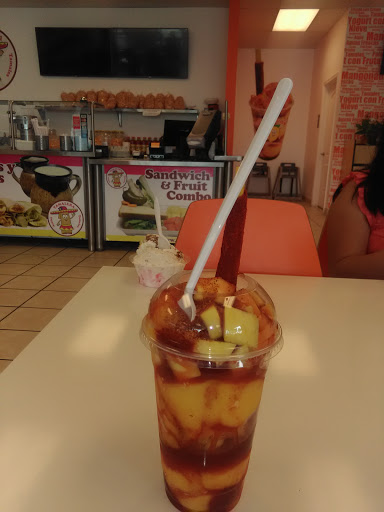 Shopping Mall «Hillcrest Shopping Center», reviews and photos, 1701 N Larkin Ave, Crest Hill, IL 60403, USA