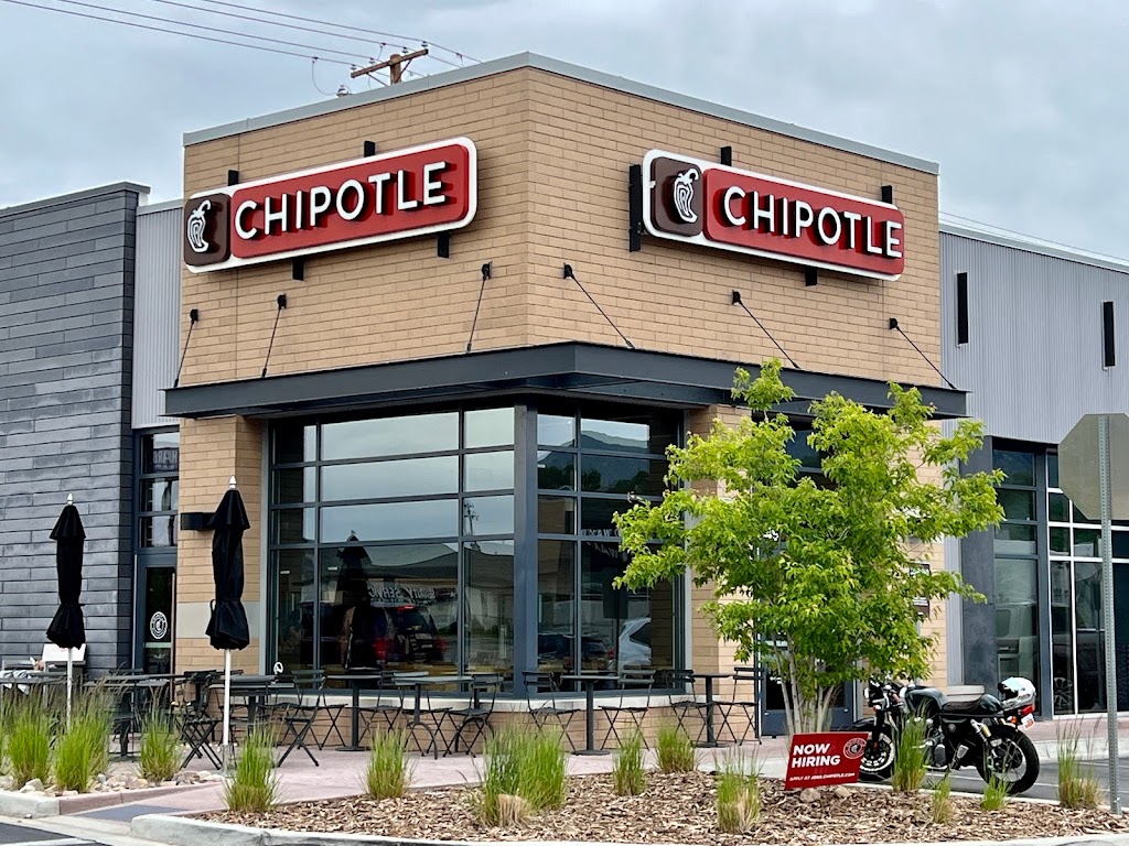 Chipotle Mexican Grill 84405