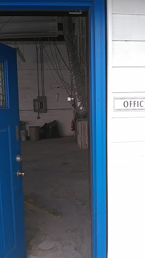 Auto Body Shop «Car Guys Collision Repair - Clearwater», reviews and photos, 2130 Pine Forest Dr, Clearwater, FL 33764, USA