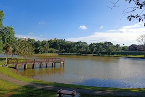 Lake Garden Taman Seri Alam (teratak) image