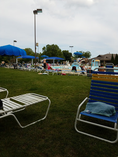 Water Park «Mystic Waters Family Aquatic Center», reviews and photos, 2025 Miner St, Des Plaines, IL 60016, USA