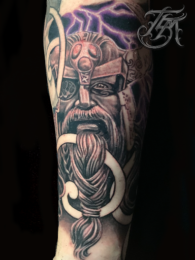 Explore blue jay tattoo ideas, creative tattoo ideas in Addison, available at Cat Tattoo