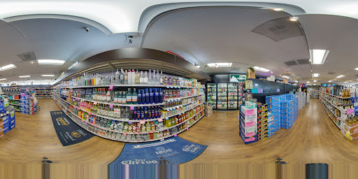 Liquor Store «Hillsboro Liquor Store», reviews and photos, 2055 SE Tualatin Valley Hwy #14, Hillsboro, OR 97123, USA