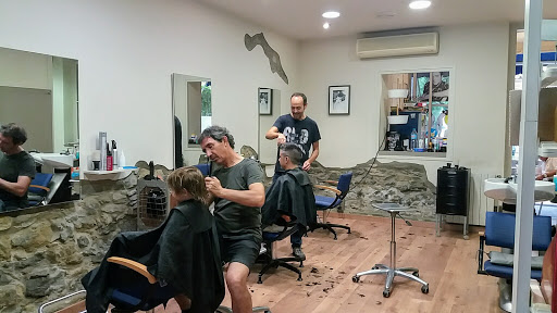 Camps-Figueras perruquers en Centelles, Barcelona