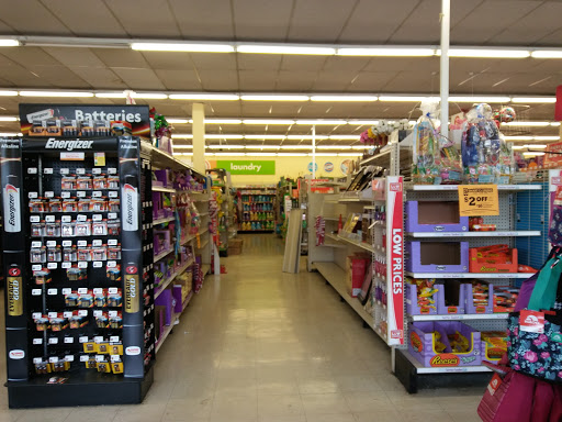 Dollar Store «FAMILY DOLLAR», reviews and photos, 2101 W State St, Bristol, VA 24201, USA