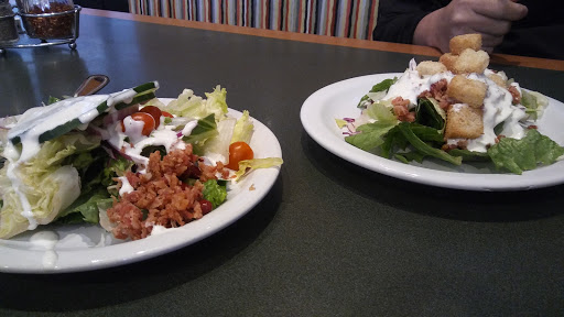 Pizza Restaurant «Round Table Pizza», reviews and photos, 2819 W March Ln, Stockton, CA 95219, USA