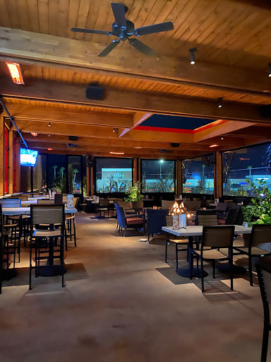 Lazy Dog Restaurant & Bar