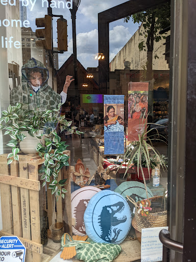 Ten Thousand Villages, 1122 Walnut St, Philadelphia, PA 19107, USA, 