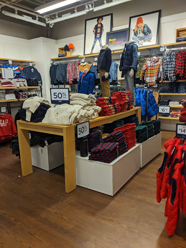 Clothing Store «Gap Outlet», reviews and photos, 250 N Plainfield Rd, West Lebanon, NH 03784, USA