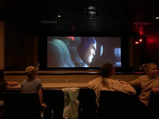 Movie Theater «Cinema Grill & Outtakes Bar», reviews and photos, 2749 Winnetka Ave N, New Hope, MN 55427, USA