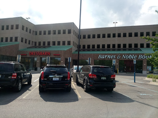 Shopping Mall «Pointe Plaza Shopping Center», reviews and photos, 19251 Mack Ave #90, Grosse Pointe Woods, MI 48236, USA