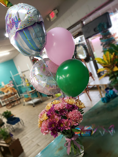 Florist «Blissful Blooms Floral», reviews and photos, 17 East Ave, Monroe, OH 45050, USA