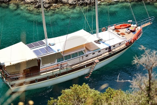 Ece Yachting - Mavi Yolculuk Tekne Kiralama Mavi Tur
