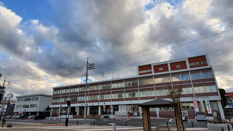 益田市役所