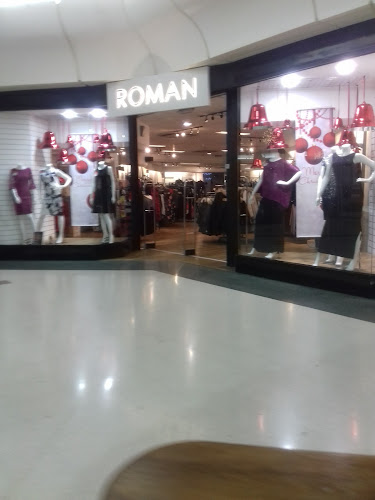 Roman - Clothing store