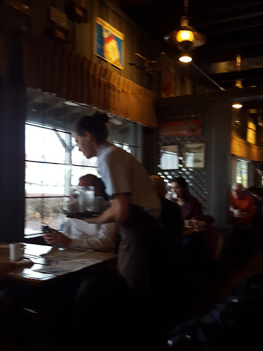 American Restaurant «Cracker Barrel Old Country Store», reviews and photos, 11701 University Ave, Clive, IA 50325, USA