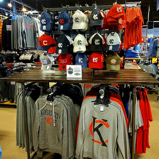 Sportswear Store «Rally House Boardwalk», reviews and photos, 8650 N Boardwalk Ave, Kansas City, MO 64154, USA