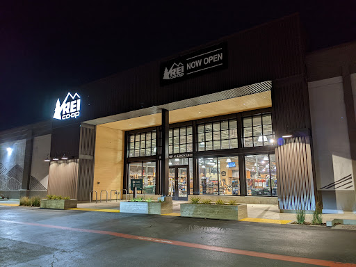 Camping Store «REI», reviews and photos, 2450 Charleston Rd, Mountain View, CA 94043, USA