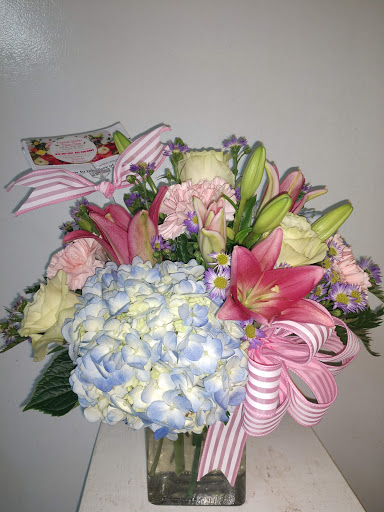 Florist «Mystical Gardens Flower Shop/Palmetto Florist», reviews and photos, 4576 New Jesup Hwy, Brunswick, GA 31520, USA