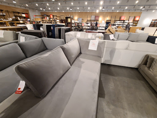 Outlet Store «west elm Outlet», reviews and photos, 1770 W Main St #301, Riverhead, NY 11901, USA