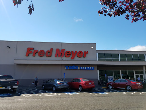 Grocery Store «Fred Meyer», reviews and photos, 2500 Main Ave N, Tillamook, OR 97141, USA