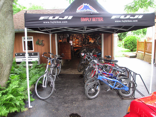 Wonder Lake Bicycle, 4308 East Dr, Wonder Lake, IL 60097, USA, 