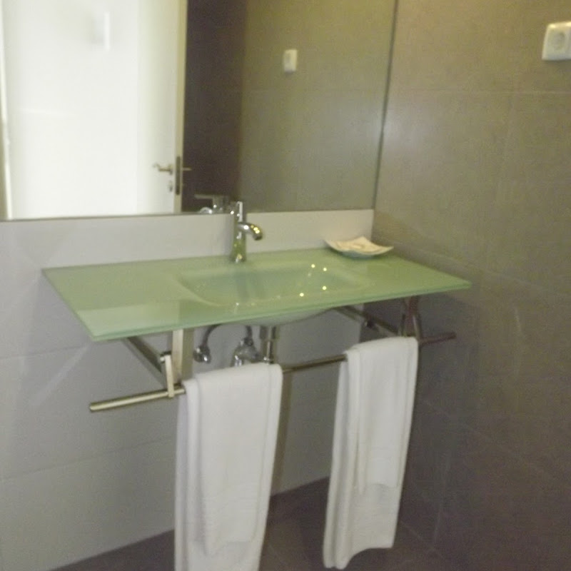 4 image