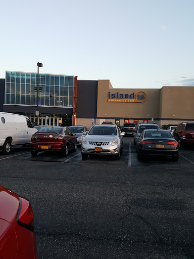 Movie Theater «Island 16 Cinema de Lux», reviews and photos, 185 Morris Ave, Holtsville, NY 11742, USA