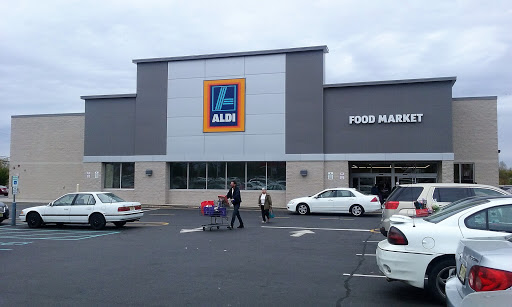 Grocery Store «ALDI», reviews and photos, 4225 US-130, Edgewater Park, NJ 08010, USA