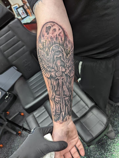 Explore aviation tattoo ideas, creative tattoo ideas in Slippery Rock, available at Dinky Dachshund Tattoo Parlor