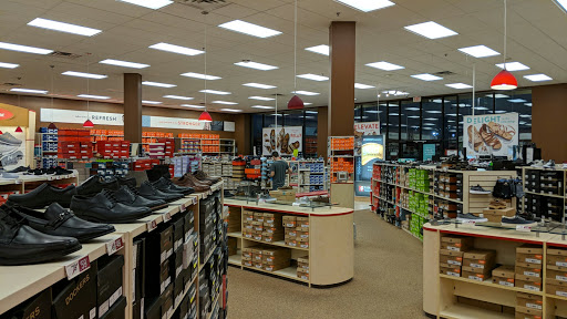 Shoe Store «Famous Footwear», reviews and photos, 1821 U.S. 287 Frontage Rd, Mansfield, TX 76063, USA