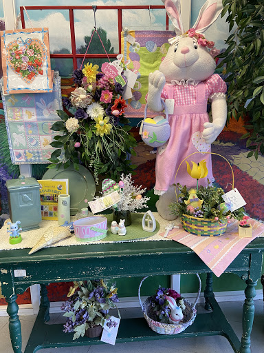 Thrift Store «Second Impressions Upscale Thrift Store», reviews and photos, 3750 S Westnedge Ave, Kalamazoo, MI 49008, USA