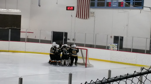 Community Center «Veterans Memorial Community Center», reviews and photos, 8055 Barbara Ave E, Inver Grove Heights, MN 55077, USA