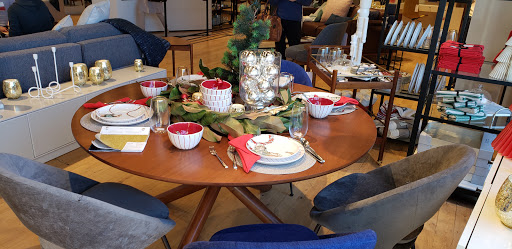 Furniture Store «west elm», reviews and photos, 5307 E Mockingbird Ln #100, Dallas, TX 75206, USA