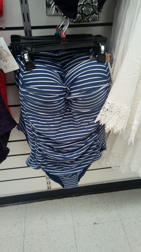 Department Store «T.J. Maxx», reviews and photos, 711 Southbridge St, Auburn, MA 01501, USA