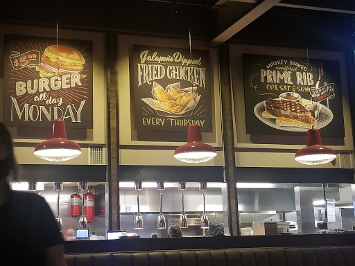 Shopping Mall «Brookside shopping area», reviews and photos, W Meyer Blvd, Kansas City, MO 64113, USA