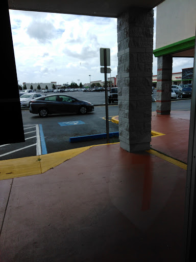 Tire Shop «Firestone Complete Auto Care», reviews and photos, 7700 49th St N, Pinellas Park, FL 33781, USA