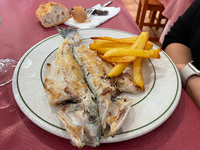 Restaurante El Chopo - C. del Rio Pisuerga, 39, 05004 Ávila, Spain