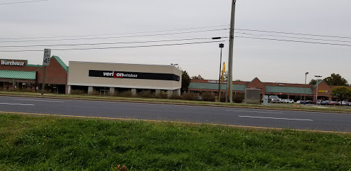 Cell Phone Store «Verizon», reviews and photos, 1003 W Patrick St, Frederick, MD 21702, USA