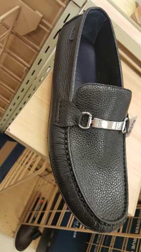 Shopping Mall «Park Forest Shopping Center SW», reviews and photos, 3544 Forest Ln, Dallas, TX 75234, USA