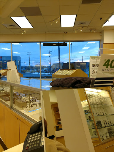 Eye Care Center «Pearle Vision», reviews and photos, 4470 Highland Rd, Waterford Twp, MI 48328, USA