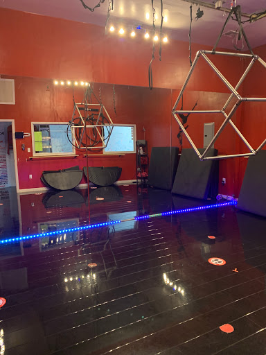 Recreation Center «Pole to Pole Fitness, LLC», reviews and photos, 80 Main St, Woodbridge, NJ 07095, USA