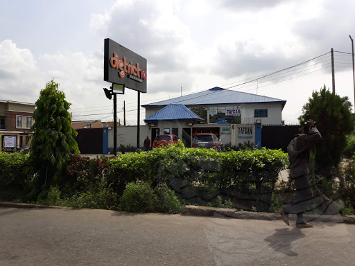 District 10, 10 CMD JUBILEE ROAD, Magodo St, Lagos, Nigeria, Night Club, state Lagos