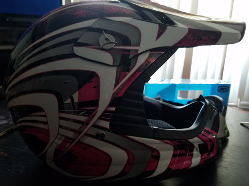 Motorcycle Parts Store «Cycle Gear», reviews and photos, 4455 N Blackstone Ave, Fresno, CA 93726, USA