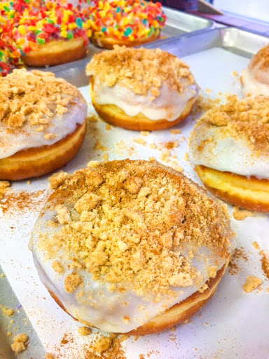 Donut Shop «Donut King», reviews and photos, 411 Middle St, Weymouth, MA 02189, USA