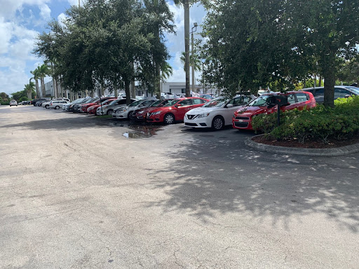 Car Dealer «High Q Auto», reviews and photos, 747 N State Rd 7, Plantation, FL 33317, USA