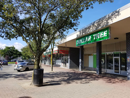 Shopping Mall «Bay Plaza Shopping Center», reviews and photos, 2100 Bartow Ave, Bronx, NY 10475, USA