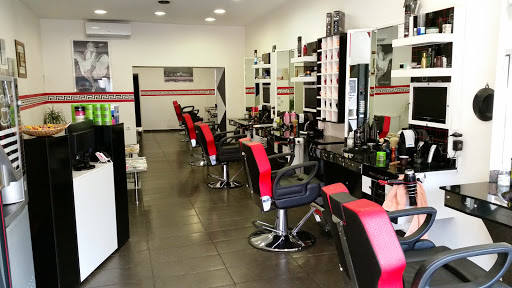 Schimarik Men hairdresser Hirschstettner Street In Vienna
