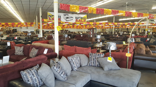 Furniture Store «The Edge Furniture and Mattresses», reviews and photos, 17975 S Interstate Hwy 35, Schertz, TX 78154, USA