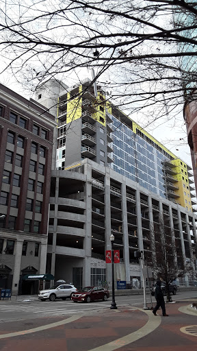 Sporting Goods Store «Gazelle Sports Kalamazoo», reviews and photos, 214 S Kalamazoo Mall, Kalamazoo, MI 49007, USA